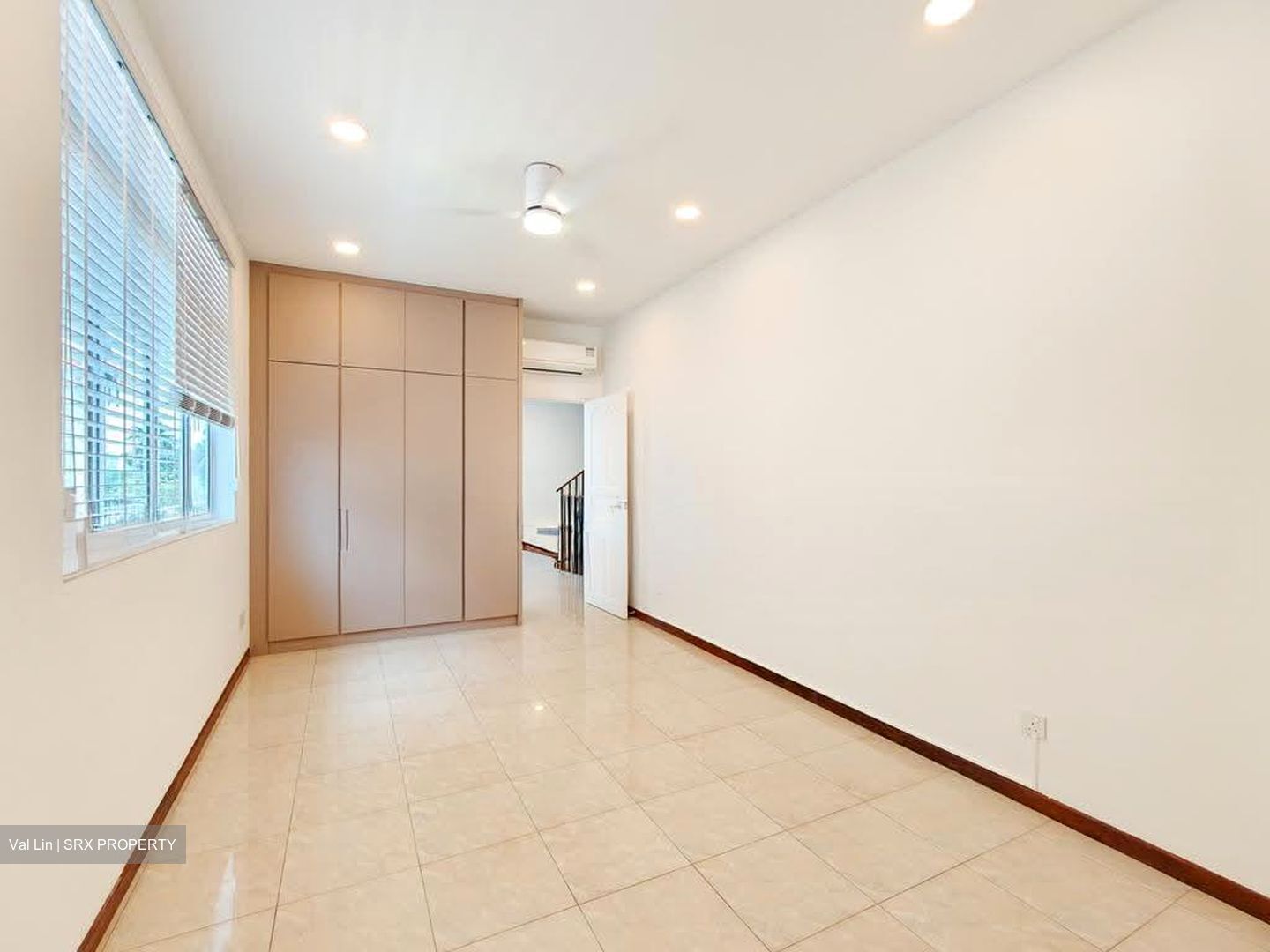 DUNBAR WALK (D15), Semi-Detached #615121181